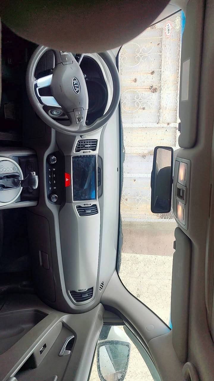 السلام عليكم 
كيا اسبورتج 2011
بيه شيرين صبغ وبيه مكانين تعديل بارد 
كير محرك كله شرط
فول موصفات بانورما
سنويه 2031هزه جديد بسمنه شرط التحويل 
مكاني كركوك 
***********
