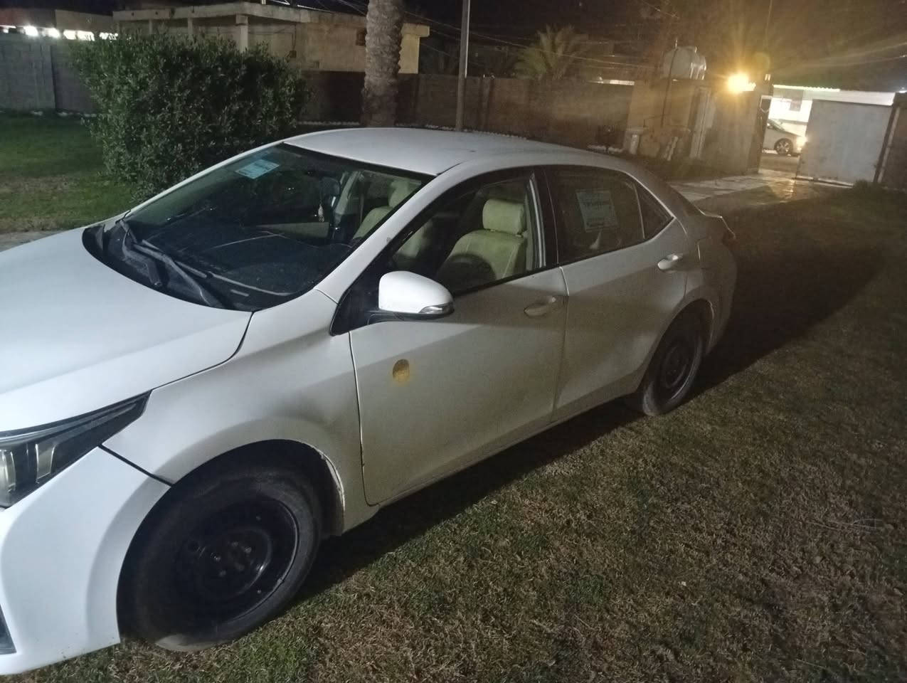 كورلا مديل 2015 خليجي بيهة خمس قطع بدون دواخل سيارة حلوة سعر 100 وبيهة مجال حق جية مكان ديالئ شهربان  ***********
