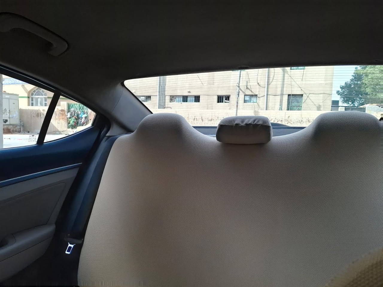 السلام عليكم
سيارة النترة ٢٠١٨ 
الحادث جاملغ وحافة البنيد لا دواخل ولا بيها اي شي 
للاستفسار ***********
