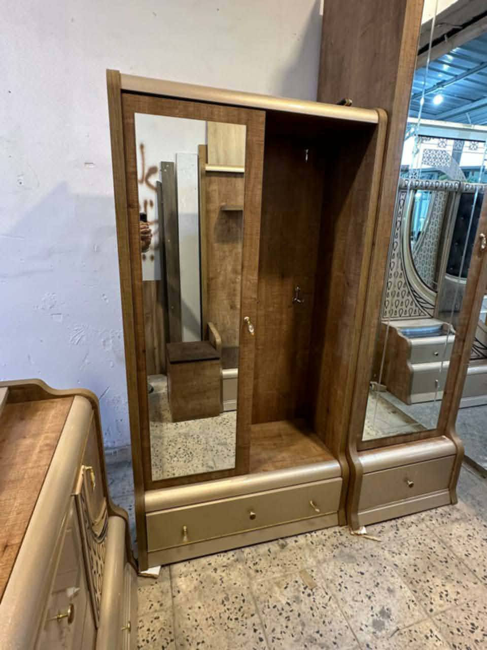 غرفة تركية للبيع


**إذا كنت صاحب هذا الإعلان وتريد حذفه لأي سبب، رجاءا أرسل رسالة إلى الدعم الفني**