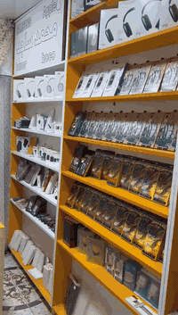 السلام عليكم
محل تلفونات للبيع
المحل كامل ديكور وملتزمات المحل
مسواك بي خير من الله
باترينه جام خانه 
المحل كامل مكمل مابي اي نقص 
بس انطيك مفاتيح وتفتح 
موقع المحل سوق المفرق بدايته قرب جسر المشاه 
سببب البيع عدم التفرغ معاميل بي خير من الله
السعر خاص او الاستفسار علئ
***********
