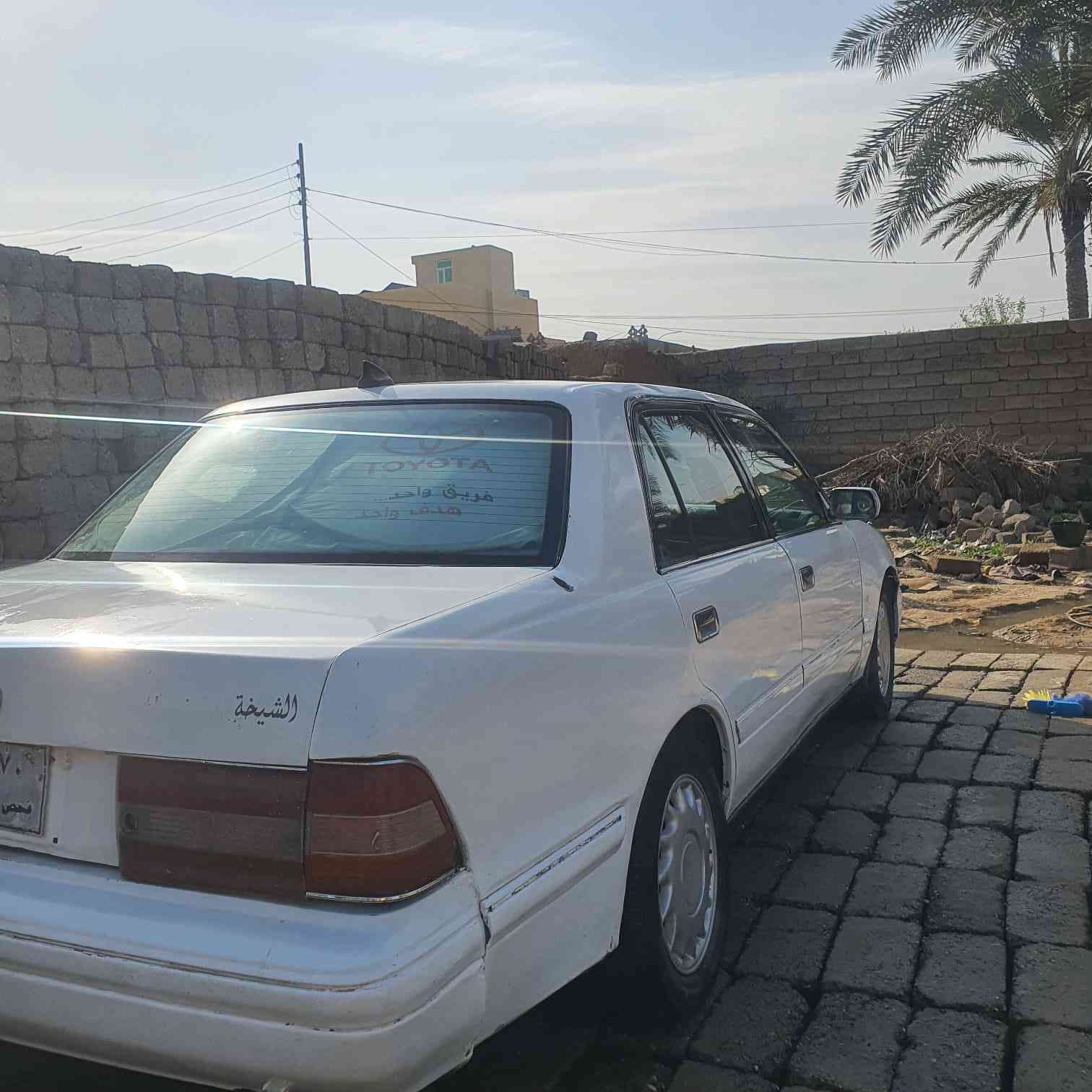 السلام عليكم للبيع راس الثور تكم كير عادي  محرك فيفتي 3000 يسار اصلي تايرات زينات   صدر امامي جديد خلفي يعوزو شقل جوم كرستال السياره كفاله عامه بس ما مسجله ما مگصوص السعر 18ورقه بيها مجال اتصل وتدلل *********** مكان سياره الشرقاط عويجيله ❤️
