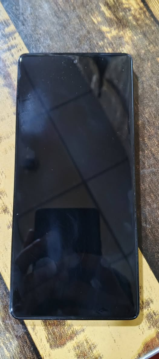 هاتف تكنو كامون 30 برو 5g الغني عن التعريف
هاتف العاب بوبجي 90fps واغلب العاب 120
موبايل مستعمل اقل من سنه فقط
اخو الجديد كل الملحقات معاه(شاحنه-كارتون الموبايل-السلك) 
معالجه دايمنستي 8200 التمت
كامره تخبل 100mpصور كلش مرتبه
ما مفتوح ابد وكله وكاله وجديد
شاشه 144 هيرتز سلسه جدا
السعر 200 وبيه مجال شويه. 
وحياكم الله🤍.


**إذا كنت صاحب هذا الإعلان وتريد حذفه لأي سبب، رجاءا أرسل رسالة إلى الدعم الفني**