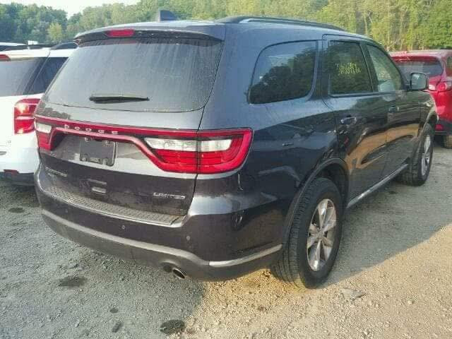 السلام عليكم
دوج دورنكو سيتاديل فول 2016 
داخله حادثهه بس دعاميه وشبر جاملغ السايق بدون دواخل  و انصبغ بيهه بنيد وجاملغين بسبب طخات وشخوط السياره نضيفه 

#المواصفات - رقم  بغداد تحويل مباشر تحويل مباشر 

محرك 6 سلندر بخاصية توفير الوقود ECO 
 جنطه كهرباي
بصمه
حساسات خلفية اصل مع خاصية  
 لايت ١٠٠واط اصلي مع حاجب LED . 
مع تحرك المرايات الجانبية عند الرجوع الى الخلف حسب التحكم
. طخم تايرات جديد

نظام صوت ٧ سماعات داخل السيارة
تحكم ستيرن كامل 

شاشة دشبول لمس كبيرة  - نظام AUX + Bluetooth . نظام ملاحة GBS 

+ ذاكرة ميموري كارد موضعي + USB 
مانع تزحلق (انزلاق) .

تبريد ٤ قطع اكثر من 10 منافذ

الكشنات  جلد     تبريد و تدفئة و تهوية و مع الستيرن تدفئة وتهوية

كاميرا خلفية دوارة HD 

إظهار ضغط الهواء في الاطارات. ومعلومات السيارة الكترونيا مثل كمية دهن محرك و درجة حرارة المحرك والكير والزيت وضغط الزيت الكتروني .

وباقي مواصفات الدورنكو ⁦✔️⁩  ⭐   

 السعر 180بدون مراوس بيع فقط
***********
