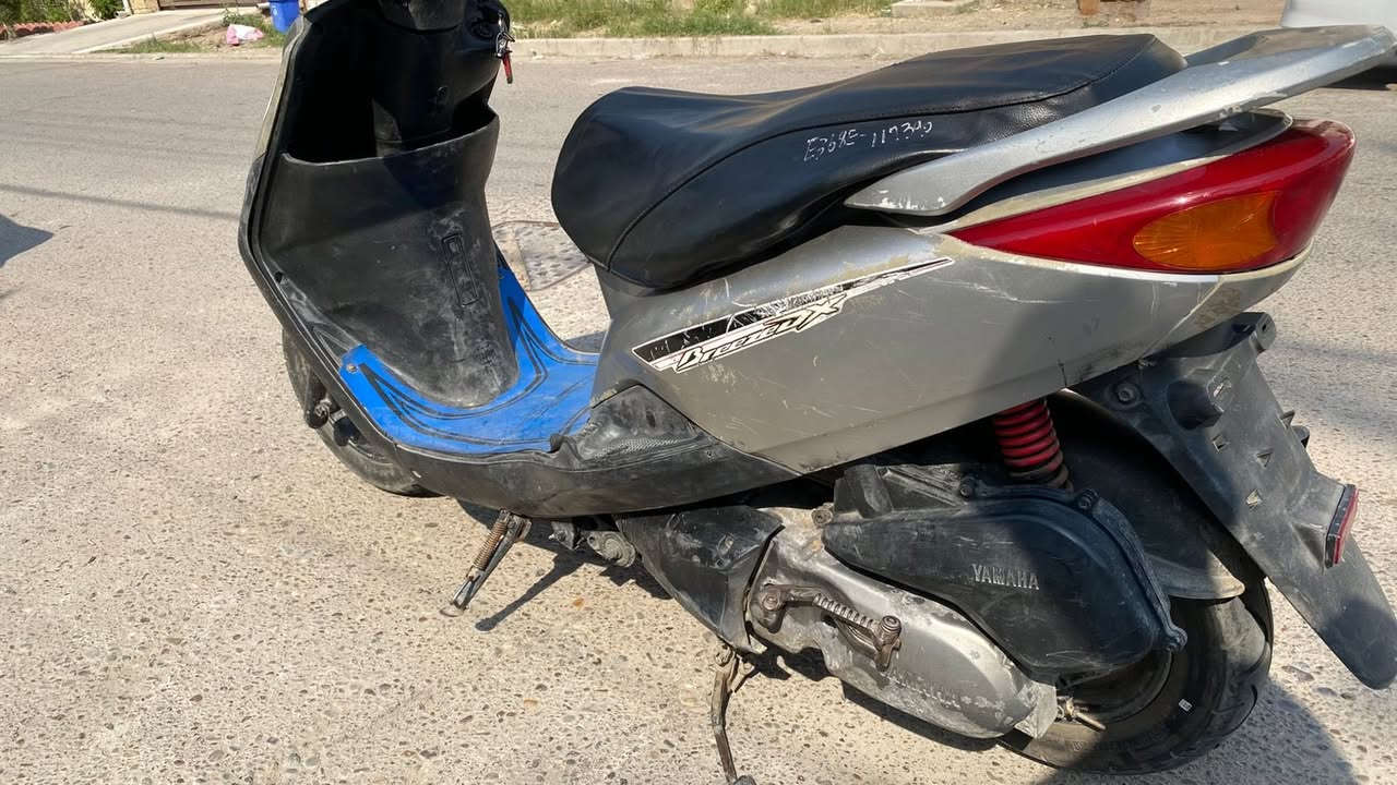 دراجه بريز للبيع محرك بلادي كهربائيات بلادي سلف هندر شغال العنوان بغداد الدوره السعر ٦٠٠ الف و بيها مجال بسيط للاستفسار ***********
