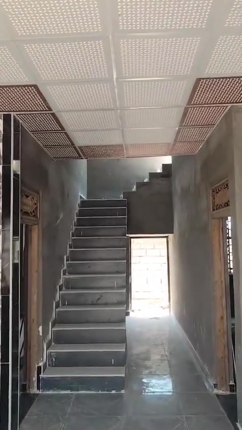 بيع مستعجل  دار  200 متر  زراعي. سند 25 الحمزه. حي المنصور يبعد عن الشارع  العام  250  متر  بناء حديث الارضيه صب  البناء بلوك  ورباط مسلح تحت  العكاده. يحتوي  علئ غرفتين  واحده  سويت وصاله واستقبال  ومطبخ وصحيات داخليه وخارجيه بناء درجه اولئ. نقص  صبغ   وماء وكهرباء  الاستفسار  خاص اوالاتصال ***********
