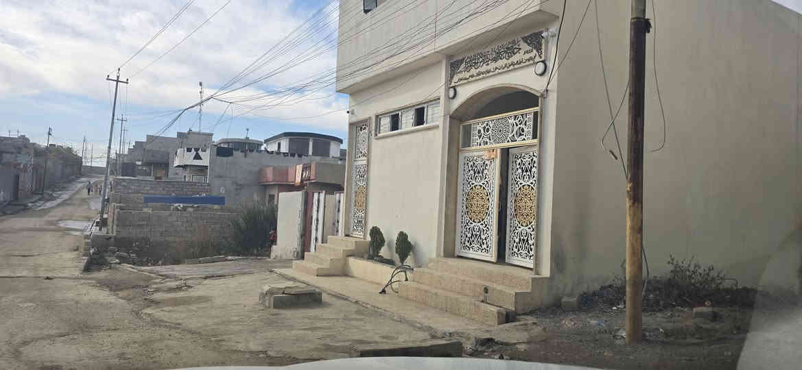 الارض للبيع في القوسيات حي الإيمان خلف معمل غاز دجلة سند ٢٥ حق التصرف المساحة ٤٣٥م واجهه ١٤ وربع عمق ٣٠ الارض على شارع التبليط الرئيسي السعر ٤٠ مليون وبيهه مجال للاستفسار الاتصال ***********
