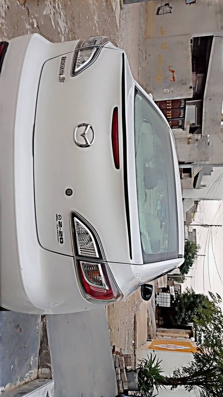 مازدا3 ساخ دووبەی بێ ڕەقەم 2010 جوان و نموونە بۆ نرخ ژ.م ***********
