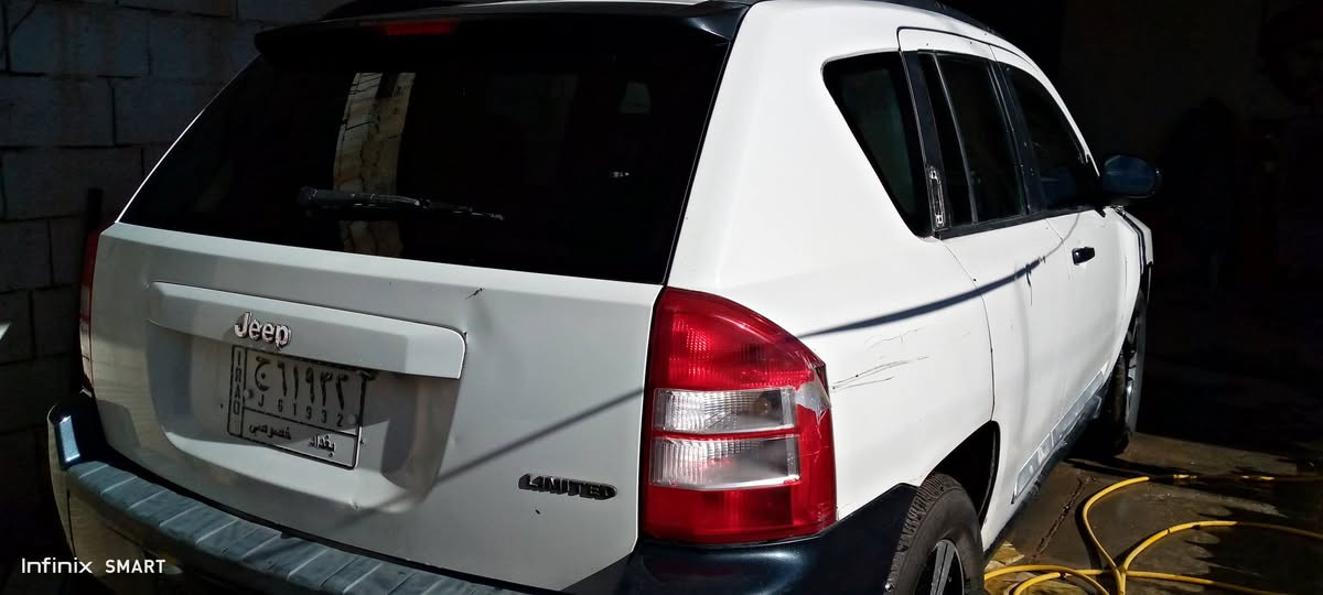 جيب كومباس موديل 2007
محرك 2400
كير عادي بلاد 
تخم تأير جدد 
حداديه وسط 
معجون وصبغ وضربه بيه 
سنويه نهاية ال26بغداد 
مكاني ميسان 
شغل وطلع وين مايعجبك سياره قويه 
سعره 50بيه مجال الشراي
كوم حديد ابيع


**إذا كنت صاحب هذا الإعلان وتريد حذفه لأي سبب، رجاءا أرسل رسالة إلى الدعم الفني**