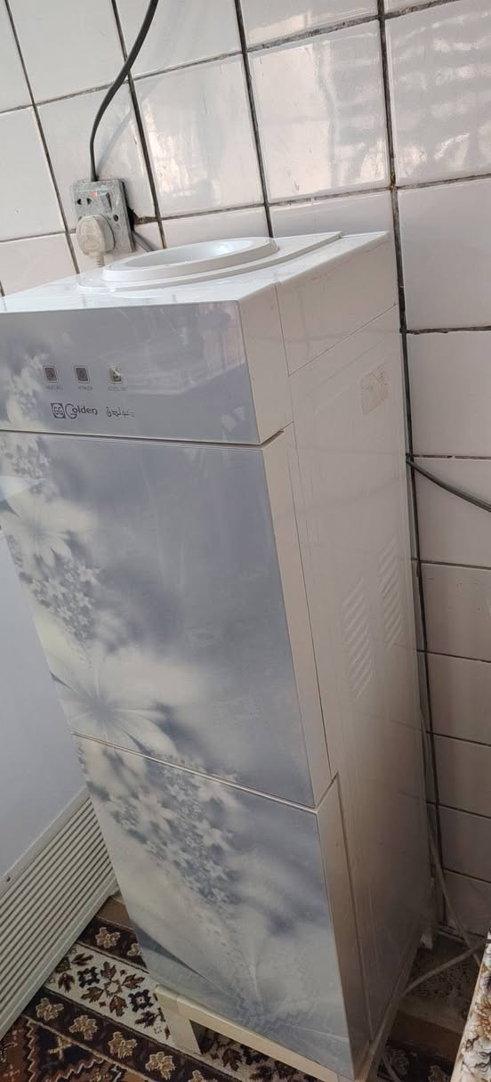 براد ماء شغال حار بارد وثلاجه نظيف حيل للبيع + أدوات منزلية للبيع


**إذا كنت صاحب هذا الإعلان وتريد حذفه لأي سبب، رجاءا أرسل رسالة إلى الدعم الفني**