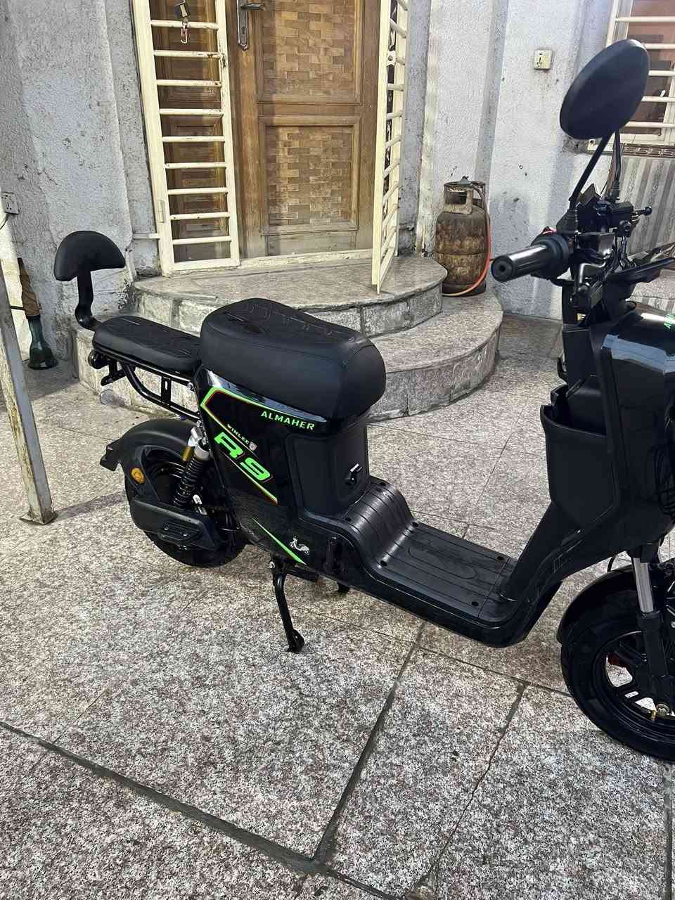 سلام عليكم
للبيع R9 موديل 2025 نظيفة كلش تشغيل بصمة سويج ريموند السعر 400 الف مكاني بغداد/ البنوك


**إذا كنت صاحب هذا الإعلان وتريد حذفه لأي سبب، رجاءا أرسل رسالة إلى الدعم الفني**