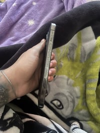 آيفون ١٢ برو ماكس • بطارية ٨٠% • قابل للتفاوض