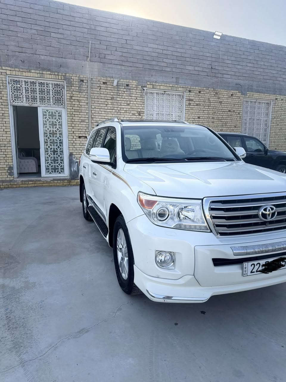 السلام عليكم
الاندكروز VXR 5.7 V8 2015 مواصفات لكزز  رقم اربيل السنوية الى 2031 كفاله عامه السيارة المكان البصره قضاء المدينه والسعر خاص للأستفسار على الرقم ***********
***********
