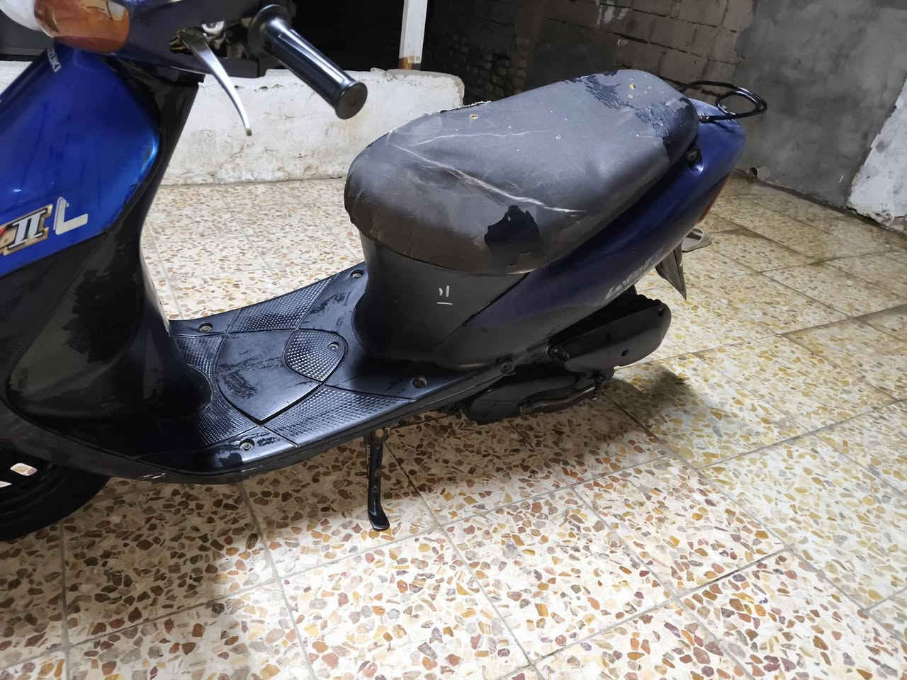 السلام عليكم رياضي للبيع مفتوحه بس بوشه وبستم الكفر الامامي مال جنطه مو الها كفراتها جاردات كامله من لطول للطول سعرها 180 قفلها *********** واتساب اتصال مكاني المجر الكبير
