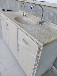 كاونتر سنك الوجه كرانيت..مستعمل بحالة جيدة مع الخلاط.. السعر 95 ألف.. ...