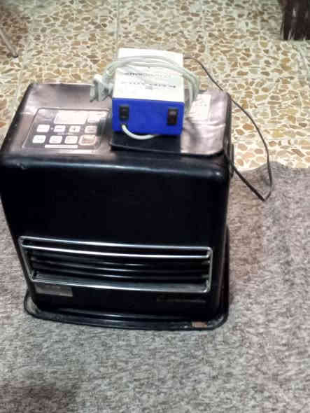 صوبة تشتغل كهرب وكاز ياباني مستخدمة شي قليل تحكم الكتروني بصرف لكاز وسرعة تدفئة 
مكان/الموصل 

السعر:60الف وبيها مجال للشراي 

تواصل:*********** واتساب
