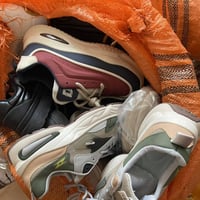 60 زوج حذا رياضي مشكل موديل قياس اتصال وتساب او مراسله خاص 07807413409...