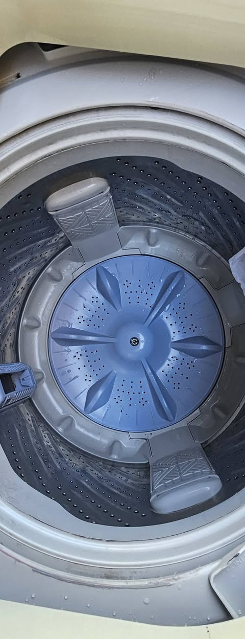 عندي غسالة اوتوماتيك مستخدمة ونظيفة مداخلة تصليح على وضع الشركة ١١كيلو السعر ١٣٠الف للاستفسار الاتصال على 
***********
