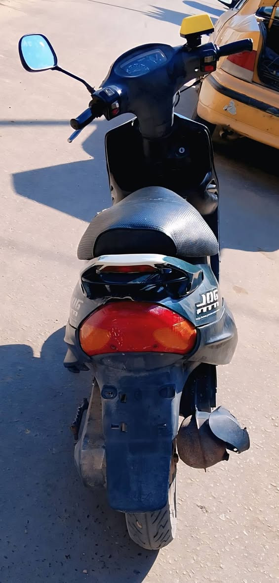 السلام عليكم عندي دراجه للبيع بيجي 9زروف سرعه 100 الدراجه كلشي شغال بيه بس السلف مايشتغل من اول هندر تشتغل الدراجه خير من الله زينه حته بانزين ماتصرف وبيهه اوراق مال مكاتبه وذا شراي اتكاتب وياك والسعر 225 وبيه مجال المكان ديوانيهه مركز.


**إذا كنت صاحب هذا الإعلان وتريد حذفه لأي سبب، رجاءا أرسل رسالة إلى الدعم الفني**