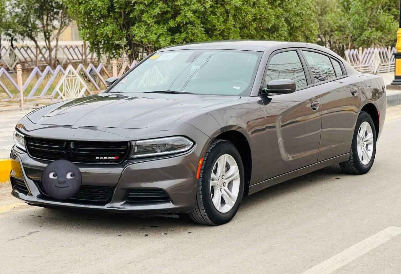 دوج جارجر SXT 2022 كفالة عامة 
محرك V6 3600، كير 8 نمر،
رقم واسط الدولي، شرط التحويل
، كفالة عامة من كل شيء، 
حتى من الشخط  خيل جديده 
دعاميات كبس شركة، 
ما مفتوحات
 داخلية، تقرير يعمل وتسير من أمريكا. 
كتلوكات السيارة كاملة، 
ماشية 47 ألف ميل.
 تشغيل عن بعد، 
كاميرا خلفية دوارة، تبريد
 قطعتين، حساس خلفي،
 كشن كهرباء، كشنات حضن،
 شاشة كبيرة، 
سبير السيارة ما نازل.
السيارة جاهزة من تبريد، 
من تخم تاير جديد، من حدادية، من كهربائيات، كلها وضع شركة 100/100.
السيارة مال جناي، مكفولة
 ونظيفة كلش، أحلى من الصور.
المكان: ذي قار / قلعة سكر.

رقم صاحب سيارة
***********
***********
