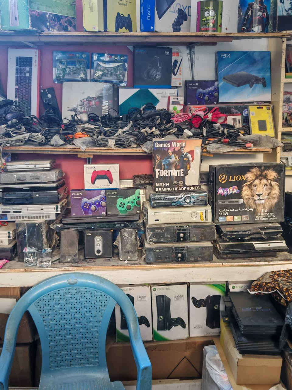 السلام عليكم يعلن مكتب المارشال في المحاويل  عن توفر جميع اجهزه البلي ستيشن والحاسبات وبيع بل قسط المريح والنقد  وشراء جميع انواع الاجهزه وأيضا أقراص البلي فور بيع وشراء ومراوس موجود حسب الطلب العنوان محاويل خلف المدرسه الفاطميه .أيضا يتوفر توصيل جميع المحافضات .الأتصال 
***********.أتصال فقط
***********.وات ساب الرقم الثاني
