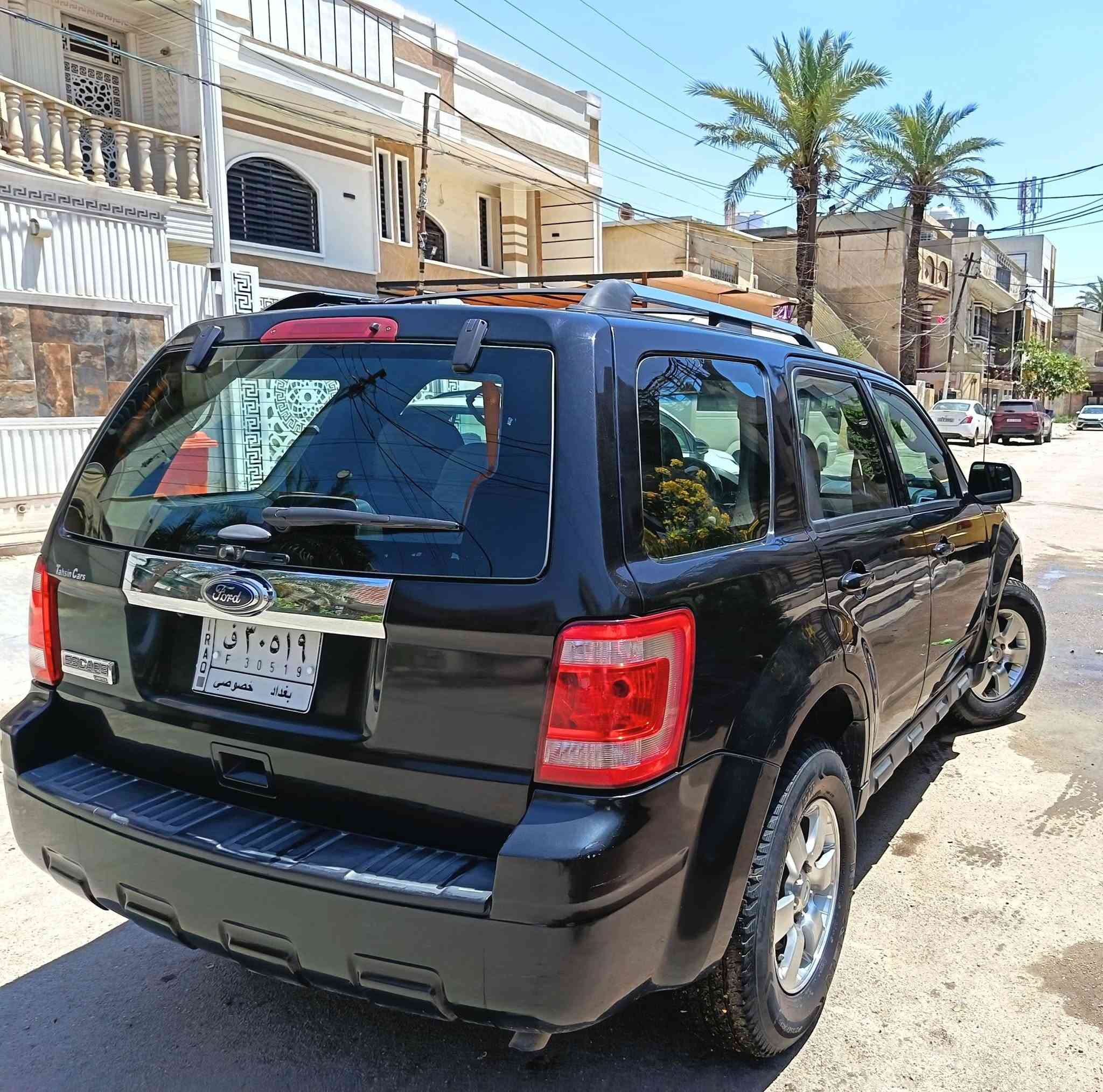 للبيع فورد سكيب 2011 لمتد فول مواصفات محرك 2500 المرغوب السياره بدون حادث فقط البنيد صبغ السيارة نظيفة عل بلاد السعر 110 ورقة وبي مجال مكان بغداد شارع فلسطين رقم الهاتف ***********
