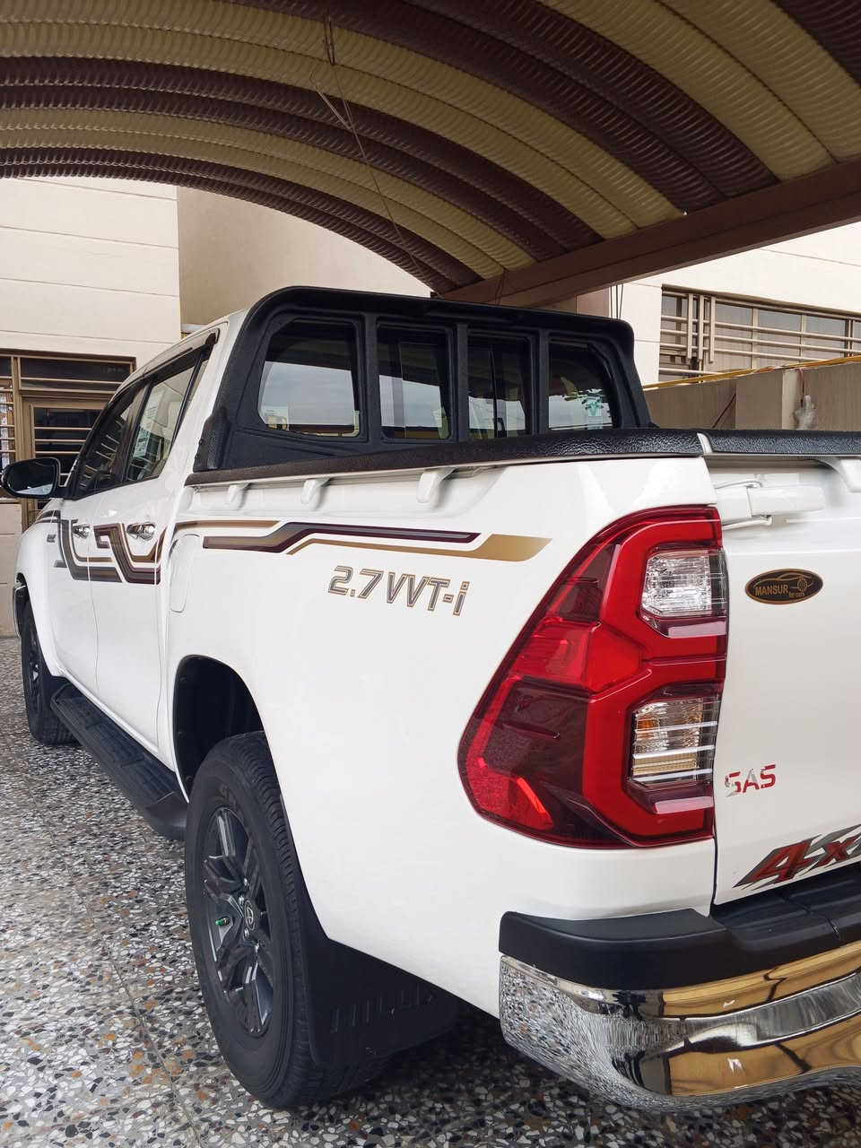 سلام عليكم للبيع 

تيوتا هايلوكس موديل 2021 فور ويل 

فوول مواصفات ساز باب أول ✅ 

رقم أربيل نكليزي سنوية بسمي تحويل مباشر 

مكفوله كفاله عامة كفاله من كل نواحي سيارة جديدة سبير منازل تخم تاير جديد دلوب جواها البصمة ثانية كتلاوكات شركة كاعيات شركة كلهن وياه ماشية 78 ألف 

السعر 310 ورجا إلي ميعجبه السعر لا يعلق ويكسر بحلال ناس خلي يندعيلي برزق 🤍 

87871363337 بشار العبيدي 

*********** بشار العبيدي
