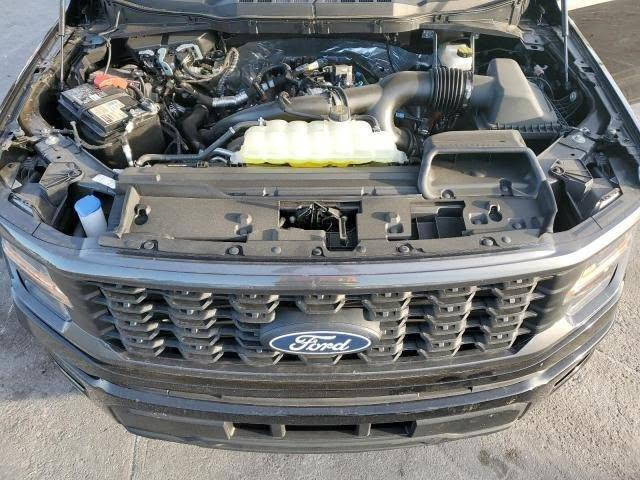 السلام عليكم ورحمة الله للبيع فورد F150 2025 كلين تايتل محرك 2700 توين تربو ماشية 1100مايل زيرو السعر 315$ بيهامجال  السيارة في عمان الحرة في شركة الناقل الفضي *********** حجي سعدان السامرائي
