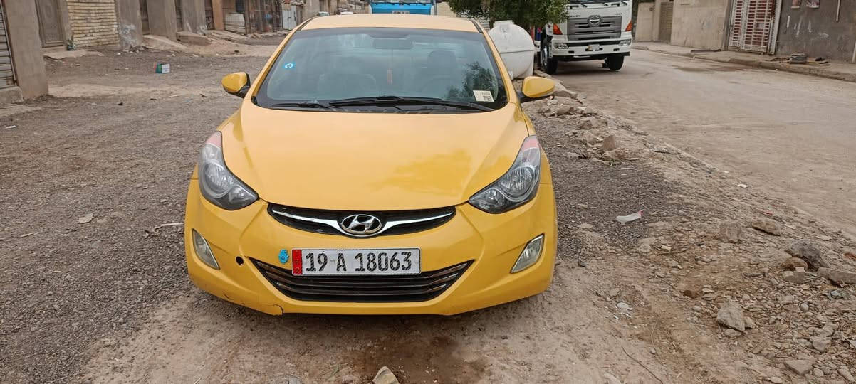 النترا 2011 
حداديه جديده
تخم تاير
دوشمه جديده
مصفره هيئه وغرامات
سياره حلوه ونضيفه 
مكاني بغداد حي البتول
***********

سعر 85 وبيه مجال
