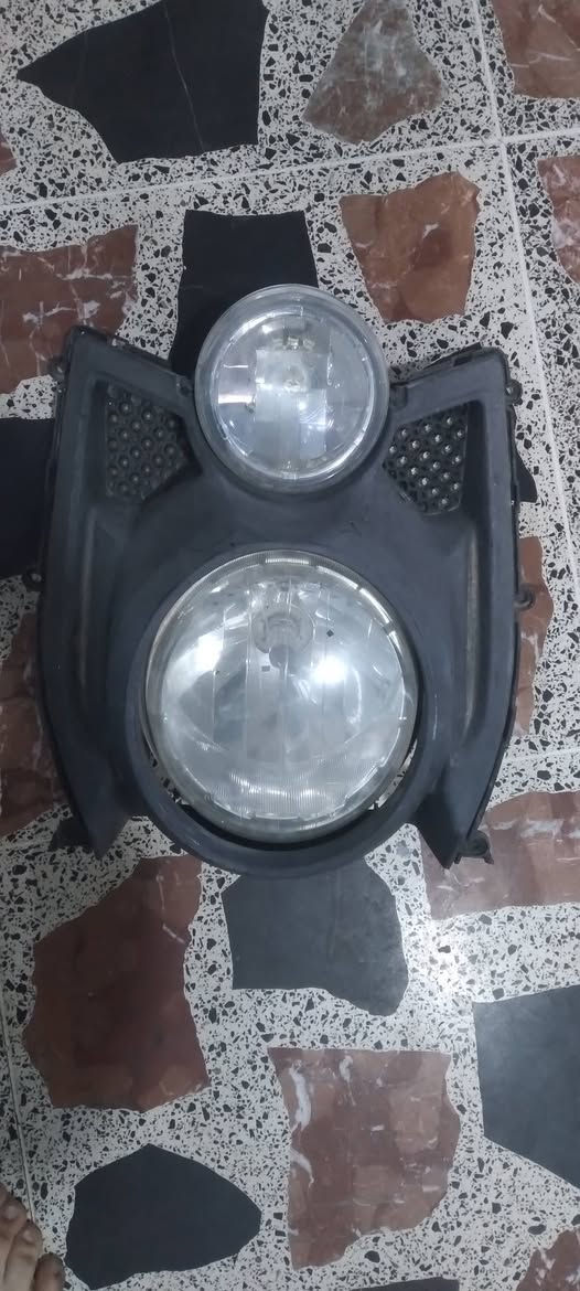 السلام عليكم غراض جبلي مال حاويه صالنصه بوري عدل قطعتين اصليه قطره لحيم مابيه مازده زغيرة ولجبيره وشاير خليه برتقالي وسواد مال مازده عمبار جبلي اصلي كامل بي يده رياضي وقبق مكاني بغداد البياع موبايل ***********
