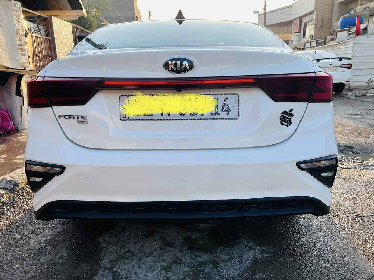 فورتي للبيع  السعر136بيه مجال

مديل 2019

رقم بغداد باسمي

لون ابيض

حادث جاملغ امامي بدون دواخل 

بدون ايرباك

صور السونار بالمنشور

العنوان بغداد البياع

بيه منضومة غاز مال الدوره الكارت مال الشركه موجود

صور الحادث👇👇

https://en.bidfax.info/kia/forte/6453225-kia-forte-fe-2019-white-20l-4-vin-3kpf24ad7ke132793.html

*********** متوفر واتساب
