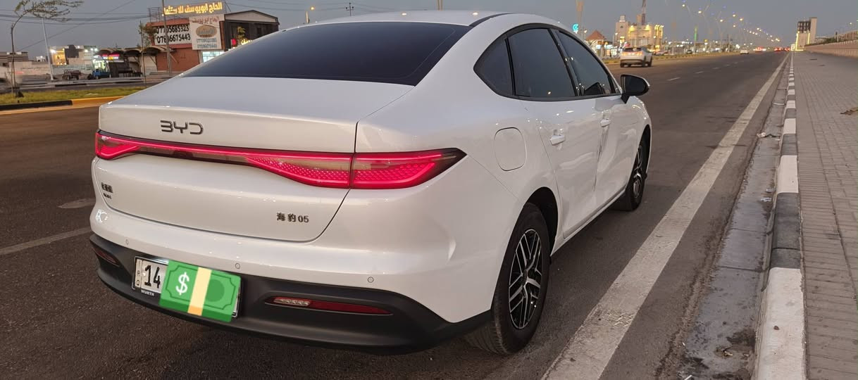 BYD 
سيل 5 موديل 2025 رقم بصرة تحويل 
ماشيه 11 الف 
بيه طخة بين البيبان صفحة العبري خفيفة وترجع بارد وباقية ع وضعها 
والباقي كفالة 
ويل كب بلاد مو الحديد 
مكاني بصرة 
للاستفسار...
*********** البصرة, العراق
