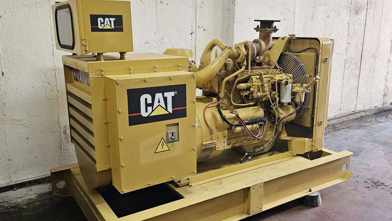 🎉🎉 وصلت أفخم وأقوى دفعة مولدات كهربائية عالمية 🎉🎉
جاهزة تشتغل عندك بلا توقّف وتغطي كل احتياجاتك ✨

🔹 دويتس Deutz 💪
🔹 بيركنز Perkins ⚡
🔹 فولفو Volvo 🚛
🔹 سكانيا Scania 🔥
🔹 كاتربيلر Caterpillar 🦁

🔊 المولدات متوفرة :
✅ مع كاتم صوت 🎧 أو بدون حسب رغبتك
✅ قدرات من 10 KVA ولحد 2000 KVA 💥

🔥 مواصفات عالية – أسعار نار – جاهزية فورية 🔥

🚚✈️ يوجد شحن لجميع المحافظات ولجميع أنحاء العالم 🌍

🚀 العرض محدود والكمية عم تطير بسرعة ✈️
📩 تواصل معنا هلأ عالخاص وخد مولد مضمون يخدمك سنين 💯


**إذا كنت صاحب هذا الإعلان وتريد حذفه لأي سبب، رجاءا أرسل رسالة إلى الدعم الفني**