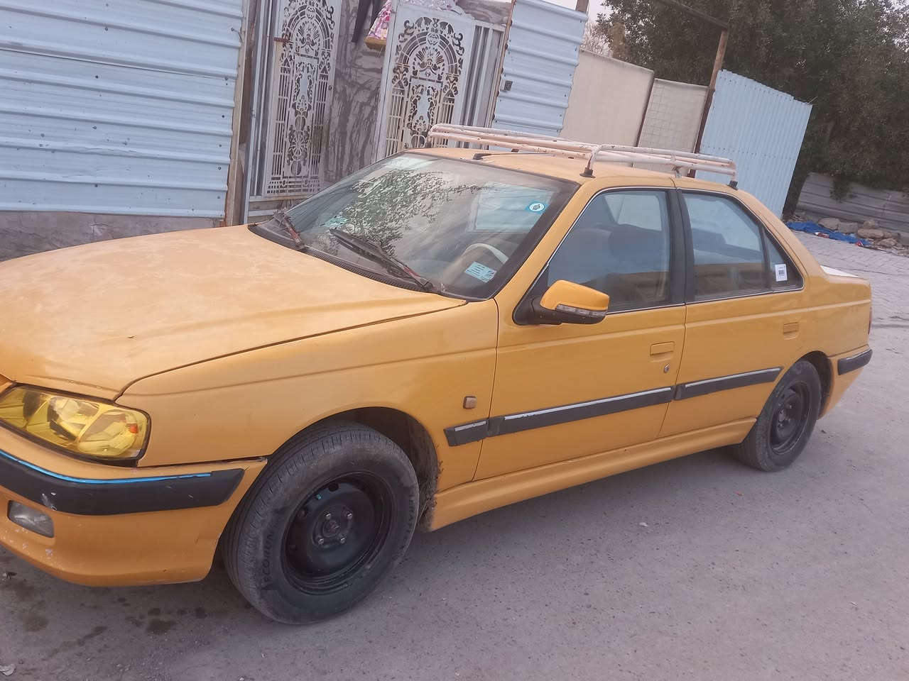 بيجو بارص موديل ١٥  خير من الله ما ناقصة شي بس جامة  مامية تبديل  بغداد تحويل ثاني يوم سعر ٤٥بيهى مجال بصيط ***********
