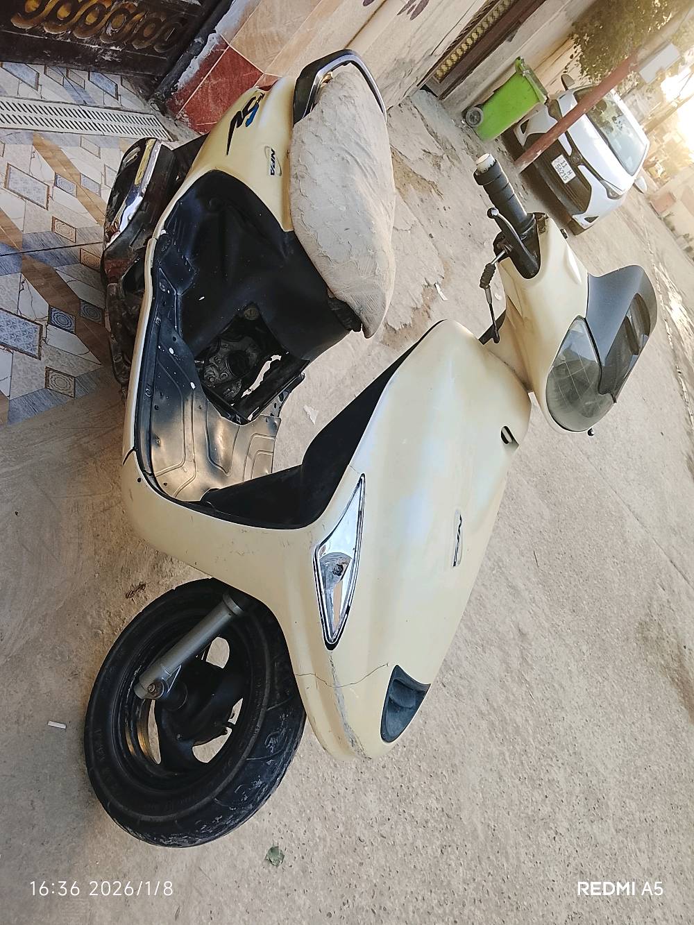 للبيع دراجه فراضه فحل فقط بيه دخانه مكاني حله شاوي قرب غرفت التجاره سعره ٢٣٠ وبيه مجال بصيط 