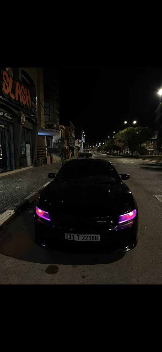 سلام عليكم
للبيع أو مراوس بRT
دوج جارجر 2016 V6
وارد امريكي / بيها قطعتين صبغ كلير فقط
جاملغ وباب خلفي الباقي كفالة شاصي لغد مكينة كير 
ماشي 167 ml 
رقم بغداد أنكليزي باأسمي
مصروف على سياره هواي السياره نصبتها فدشي
مكاني بابل ***********
