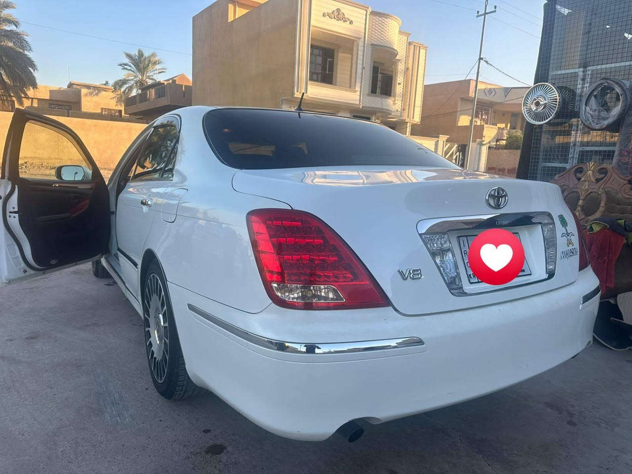 السلام عليكم ورحمة الله
أدوات _ أدوات 
سياره ماجسته مكفوله كصة سطح قماره فقط سياره جديده جداً ماتصرف عليه الف دينار ويل مارسيدس مشدود جديد جوبلسات السياره حداديه بلاديه جديده مواصفات محسن داخل اسود ملكي 
جنطه شفط 
مري شفط 
رادارات 
كامره 
حساسات من جميع الجوانب 
تحكم زنون بجم اصلي 
تدفء تبريد 
عكرب سلايت 
شاشه كبيره 
كامره بلادي 
كشنات اوتو خزن كهربائي 
جام اوتو 
تحكم جام وجنطه واناره من البصمه 
بردات اصليه سحب 
علامة كراون عند فتح الأبواب 
جهاز أناره داخلي كراون اصلي 
سياره مال جناي متعوب عليهه 
المكان صلاح الدين  قضاء الدجيل 
الاستفسار الرقم
***********
