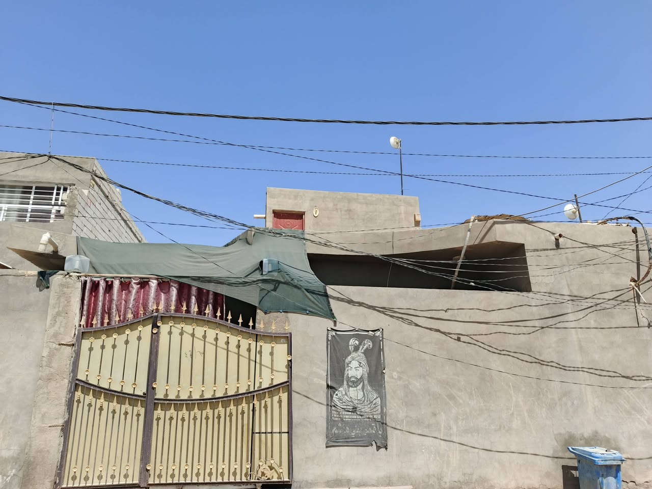 بيت زراعي سند25 مساحه 125حولي تربيه بناء حديث قرب مدرسة احمد الوائلي اعيد النشر بسب  الكاذبة رقم الهاتف ***********
