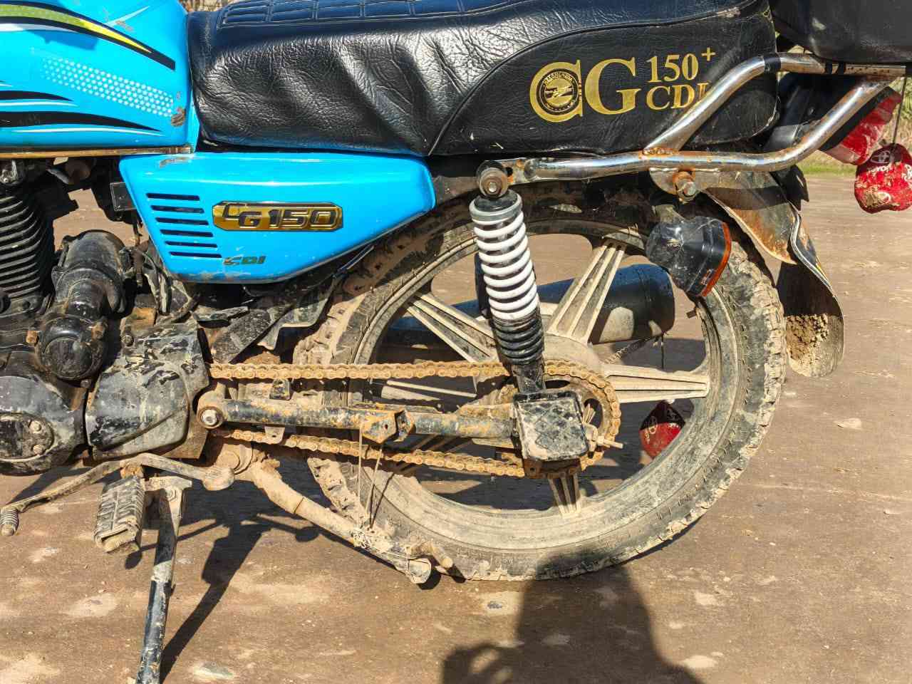 السلام عليكم
ماطور كامل من كلشي بس بي صوت بل محرك 
للمراوس بستوته 
***********
