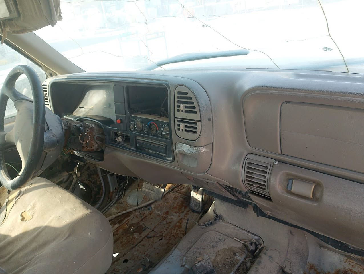 السلام عليكم شباب رمضان كريم على الجميع اخوان دشبول موديل 99الون بيجي جديد لا فطر ولا كسر
 الي محتاجه يتصل ***********
