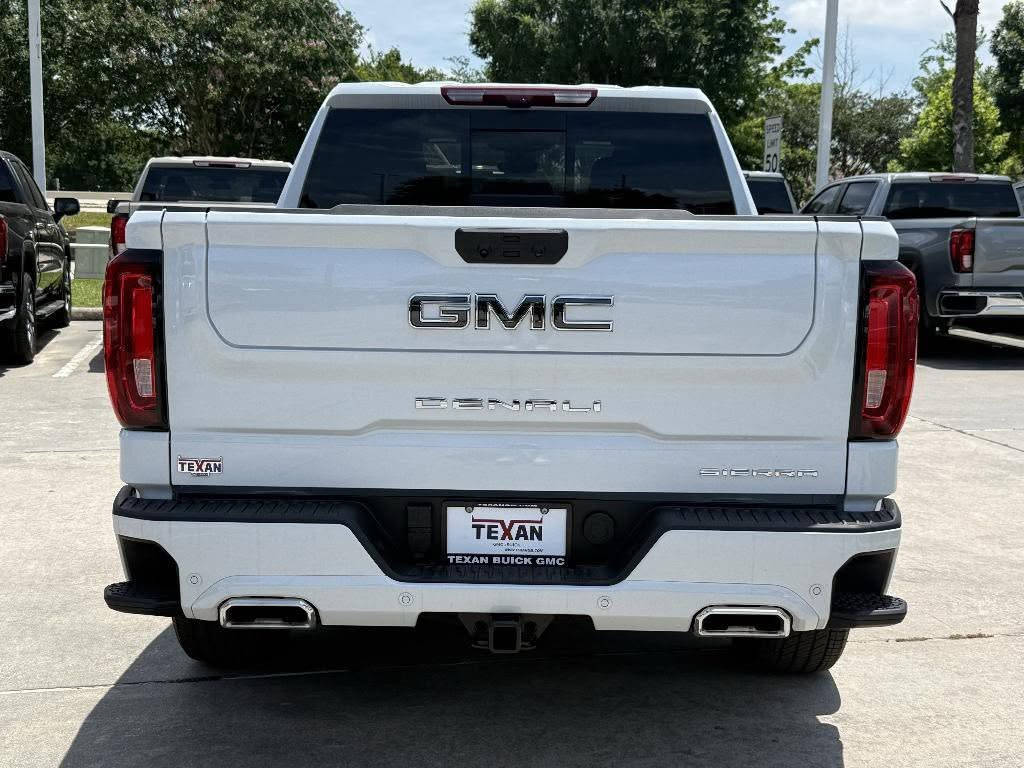 البيع بسعر البنك المركزي ..
⚙️2026 GMC Sierra 1500 Denali Ultimate
⚙️كلين تايتل 
⚙️مدة الوصول 50 يوم 
⚙️موقع السيارة أمريكا ولاية تكساس 
⛓️‍💥المحرك القياسي: V8 سعة 6.2 لتر

⛓️‍💥420 حصان

⛓️‍💥دفع رباعي نشط.

⛓️‍💥إطارات (جنوط) ألومنيوم قياس 22انج

⛓️‍💥نظام (MultiPro) المبتكر الذي يفتح بعدة وضعيات لتسهيل التحميل، مع سلم مدمج.

⛓️‍💥المقاعد: مكسوة بجلد (Alpine Umber) الفاخر والمخرم مع إمكانية التعديل الكهربائي والتدفئة والتهوية وميزة التدليك.

⛓️‍💥النظام الصوتي: نظام فاخر من (Bose) يضم 12 مكبر صوت مع تقنية الصوت المحيطي.

⛓️‍💥سقف السيارة: بطانة داخلية من الشمواه الفاخر (Microsuede

⛓️‍💥شاشة السائق: لوحة عدادات رقمية مقاس 12.3 أنج 

⛓️‍💥شاشة وسطية تعمل باللمس قياس 13.4 إنش تدعم نظام (Apple CarPlay) و(Android Auto) لاسلكياً

⛓️‍💥شاشة العرض على الزجاج (HUD): ملونة قياس 15 إنش لمعلومات القيادة.

⛓️‍💥نظام التنبيه من الاصطدام الأمامي.نظام الفرملة التلقائية الطارئة ورصد المشاة.نظام اكتشاف النقطة العمياء.مساعد البقاء في المسار وتنبيه الخروج عنه.نظام مثبت السرعة التكيفي.نظام كاميرات محيطية بزاوية 360 درجة

⛓️‍💥انظمة ملاحه 

⛓️‍💥فتحة سقف ..
 فحص وتدقيق كامل قبل الشحن

✅ شحن مضمون إلى جميع الموانئ والمنافذ الحدودية 

✅ استلام رسمي ومعاملة كمرك كاملة

✅ شفافية كاملة بالعقد والفاتورة...

للتواصل عبر الواتساب اكتب مفتاح امريكا +1 وبعدها الرقم 

8312959904

داخل الولايات المتحدة🇺🇸وكندا🇨🇦أتصال مباشر📞مباشر ،،


**إذا كنت صاحب هذا الإعلان وتريد حذفه لأي سبب، رجاءا أرسل رسالة إلى الدعم الفني**