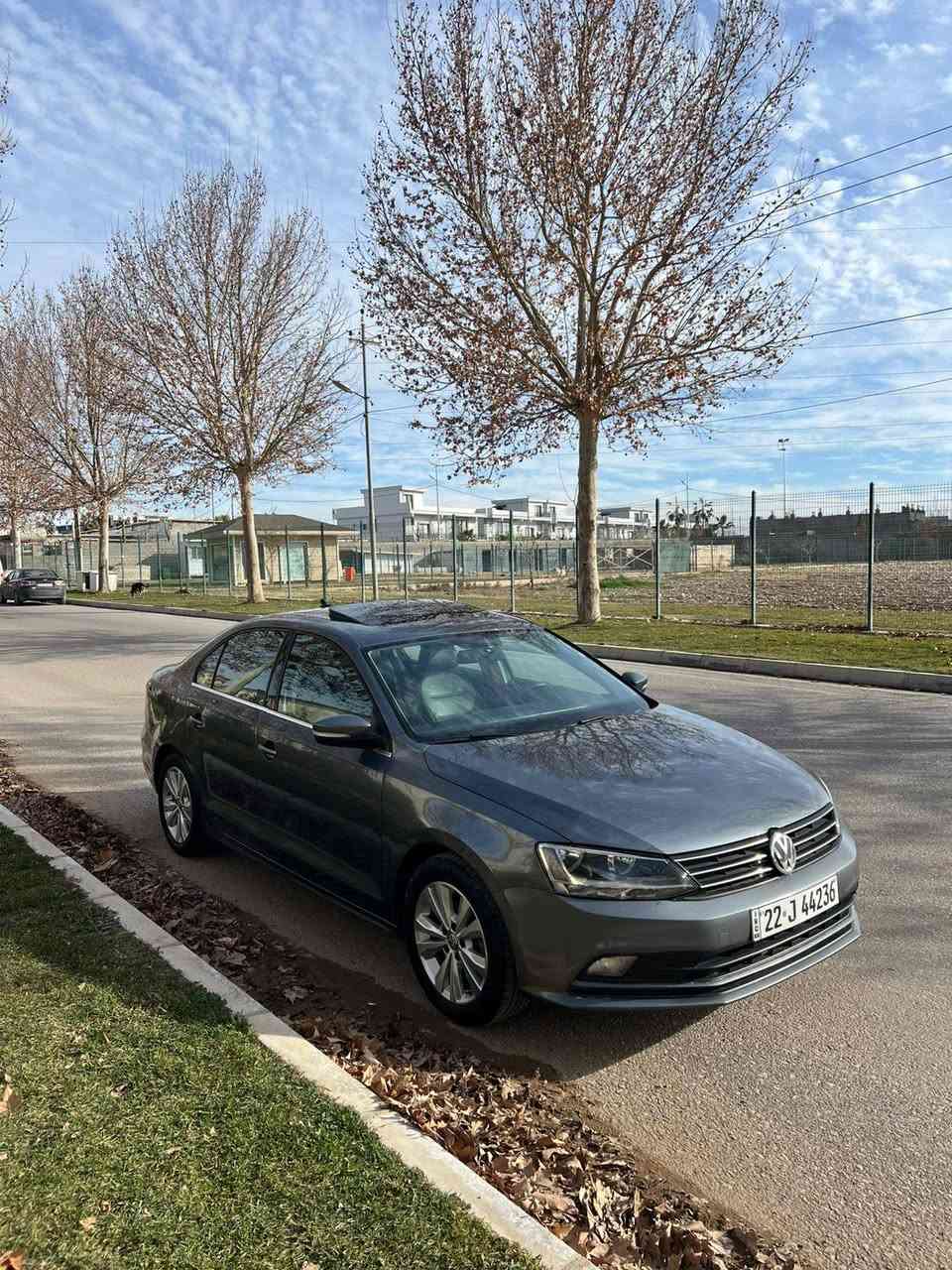 JETTA  SE 2016 14 TURBO  CLEAN
جیتا ۲۰۱٦  کلیــــن  بێ سبوخ بێ دەعم
دوو سێ جێگەی ساردی هەیە
قەپات  مواســـەفـــات  
سلاید 
شاشە کارپلەی
گوشن هیتەرو جلد
ناو ڕەش
جام و فلچە ئۆتۆ 
لایت ئۆتۆ
تبرید بەشەرت
ئاوینە هیتەر کارەبایی
تراکشن ئەی بیئێس  تحدید سرعە بەشەرت
تایەو ویل و هەزەو فحسو سنەوی هەمووی نۆی 
سعری ۱۲۳  معاملەیەکی کەم

  ***********
*********** أربيل, العراق
