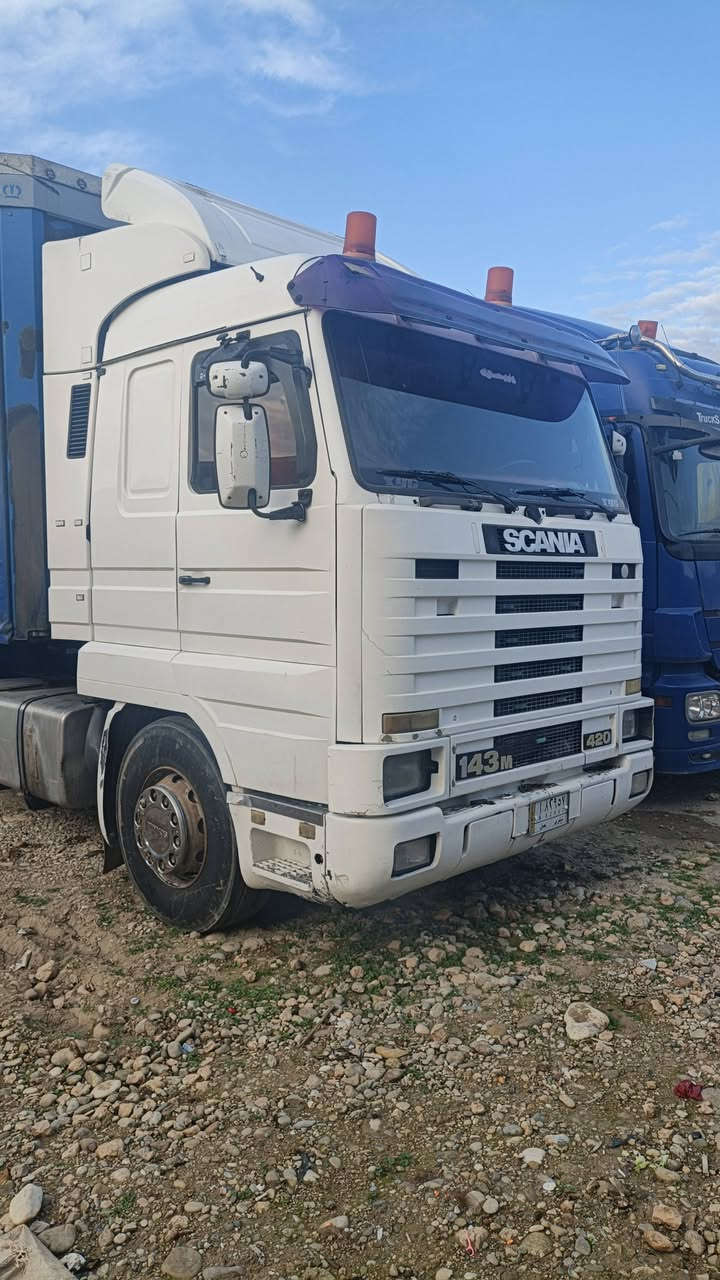 راس تريله سكانيه للبيع موديل 1994 رقم الهاتف *********** واني مكلف بنشر
