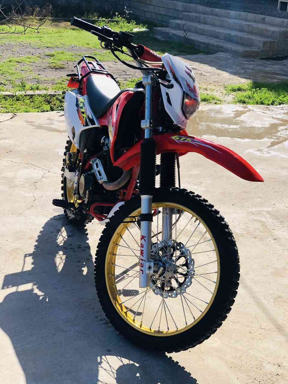 السلام عليكم ماطور قفاز ٢٠٢٥ محرك ٢٥٠كبس  النوعيه كاوير  السعر ٨٢٥ وبي مجال قليل ومكاني اكوير رقمي ***********
