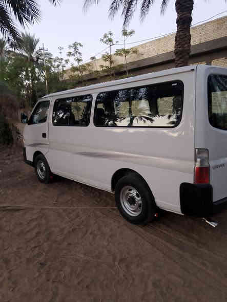 سلام عليكم للبيع نيسان اورفان موديل 2012سيارة كفاله عامه لاصبغ ولا ضربه ولا طخه بسمي شرط تحويل البيع رقم كربلاء العنوان بغداد الحسينيه السعر 172ورقه هاتف ***********
