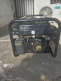 مولد كهرباء • ١٢ انبير • مستعمل شهرين