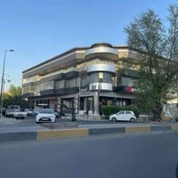 قاعة ٦٠٠م • شارع تجاري • قرب اعدادية الحريري