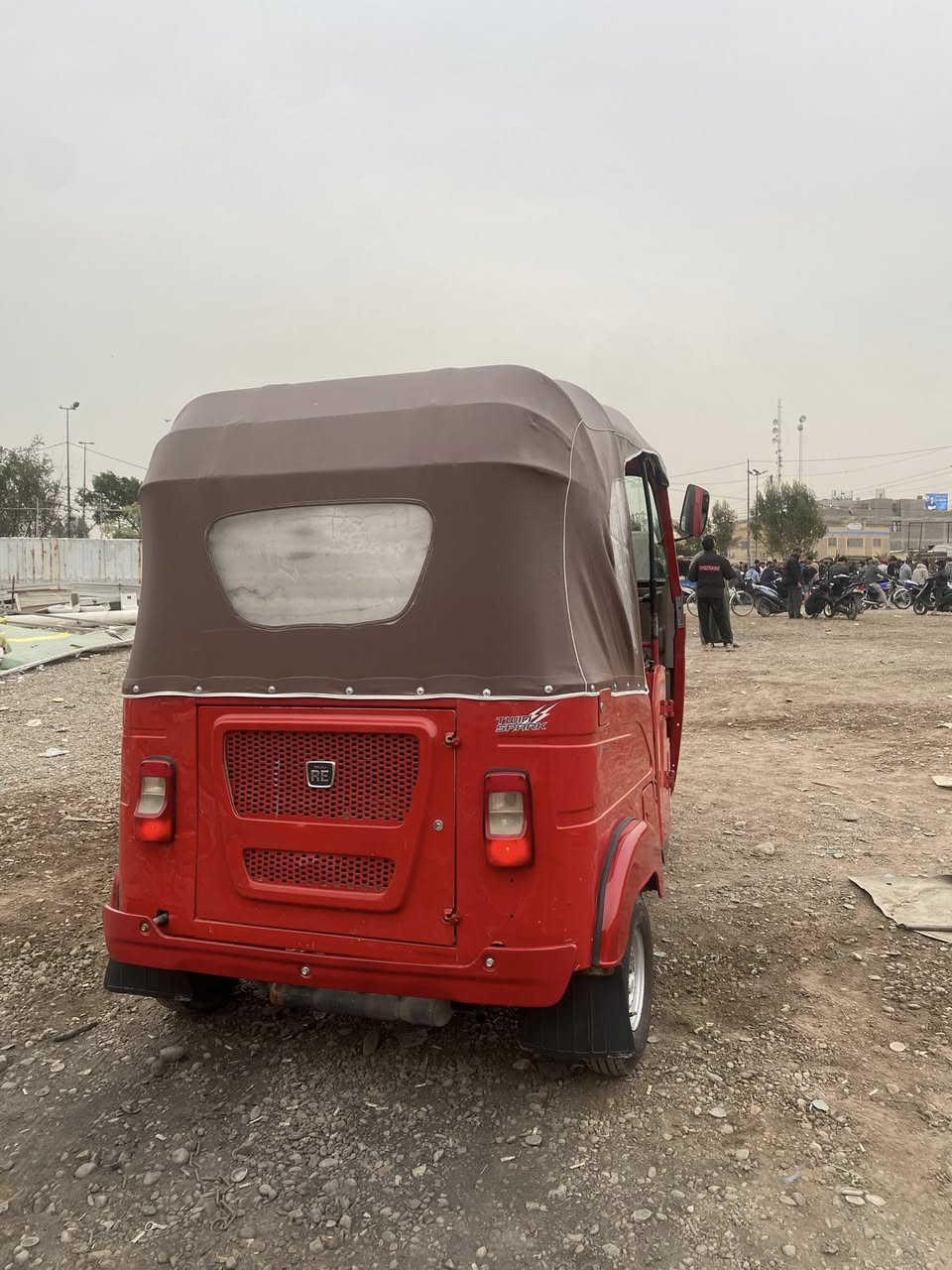 تكتك 🛺 للبيع ٢٢ كفاله عده هاي رصعه يم بك لايت محرك برغي ما مفتوح بيهه تكتك مال جناي تخم تايرات جيدين تكتك نضيفه سعر ٩٠٠٠٠٠٠ومجال بسيط هذا رقمي واتساب ***********مكاني بغداد الحريه
