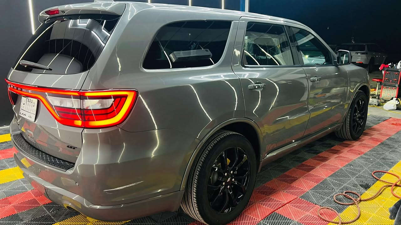 سلام عليكم
دوج دورنكو 

#الموديل:2020

#اللون: سمنتي 

#اللوحة: بغداد تحويل مباشر 

#السعر:٢٢٥ ورقة مع المجال البسيط

#حادث_السيارة : جاملغ وبنيد 

#الــمــواصــفـــات :-

{1} محرك 6 سلندر 3600

{2} كشنات مخمل أصل

{3} كاميرا دواره ستيرن

{4} شاشه وسط للتحكم في ايعازات السياره

{5} تبريد 3 قطع

{6} لايت زنون + كشاف+ حاجب زنون

{7} تدفئه كشنات 

{8} منافذ USB امامي خلفي

{9} سستم صوت متكامل

{10} تحكم سترين جهتين 

{11} نضام ABS مانع انزلاق

{12} ايرباك دركة ودشبول 

{13} بصمة 2 باب 

{14} تشغيل بصمة 

{15} طقم تاير جديد

{16} تشغيل عن بعد

{17} هيترات بالمري

{18} تحديد مسار

{19} باقي المواصفات المعروفه

___________________________

الرقم : ***********
