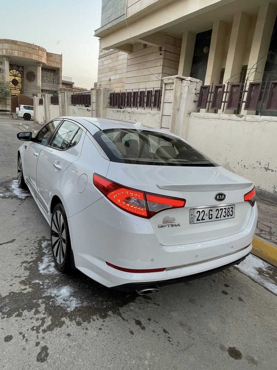 السلام عليكم اوبتماا 2012 خليجي فول مواصفات عدا الفتحه 
السياره كفاله عامه جديده معنى الكمه رقم اربيل الدولي
تحويل أو وكاله مواصفات 
محرك 2400 دبل كزوز 
بصمه تشغيل وابواب وصندوق 
لد امامي + لد خلفي 
كامره خلفيه تبريد قطعتين 
يدات نيكل داخل وخارج 
حداديه جديده + تخم تاير جديد 
السعر 140 وبيه مجال بسيط 
مكان السياره واسط نعمانيه للاتصال ***********
